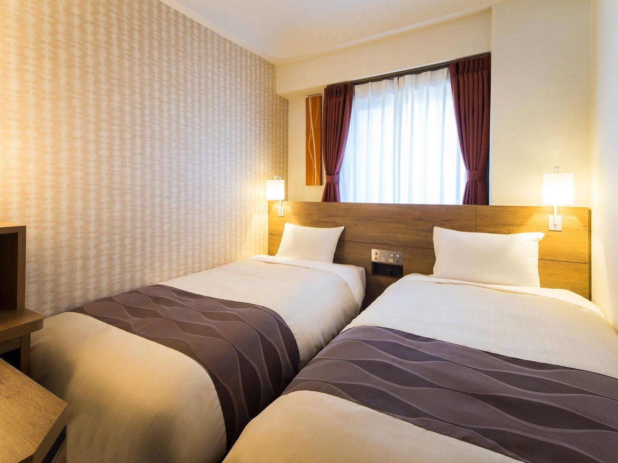 Osaka Umeda Os Hotel Екстериор снимка